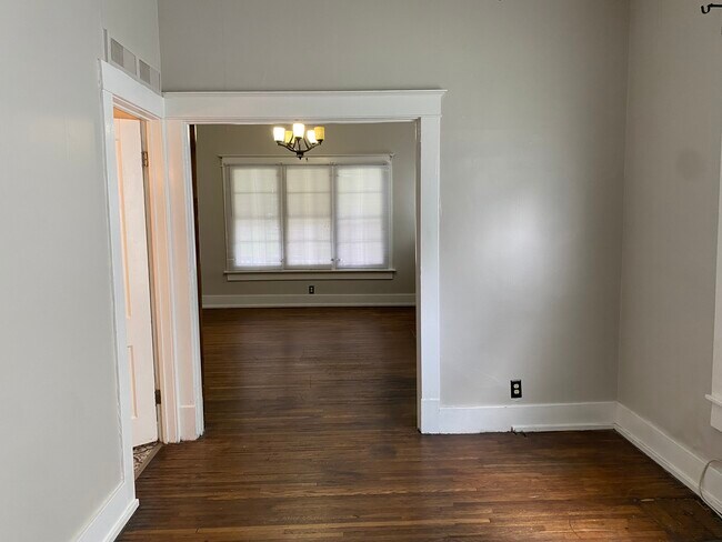 Foto del edificio - 1609 Ohio St