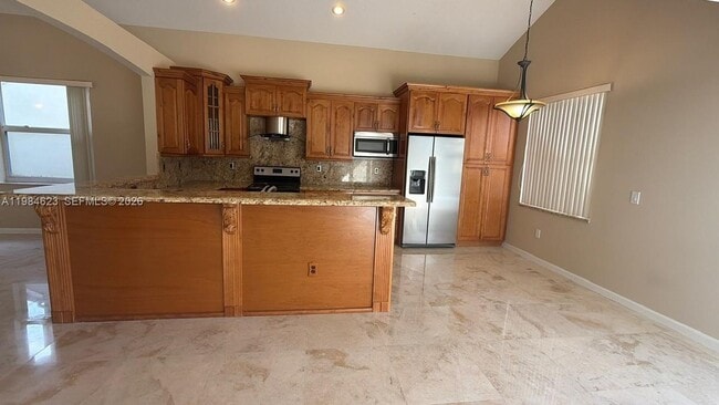 Building Photo - 360 NW 115th Way