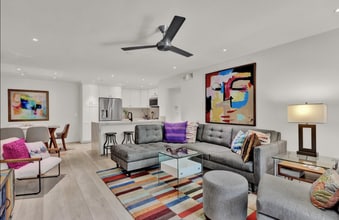 Building Photo - 750 State St