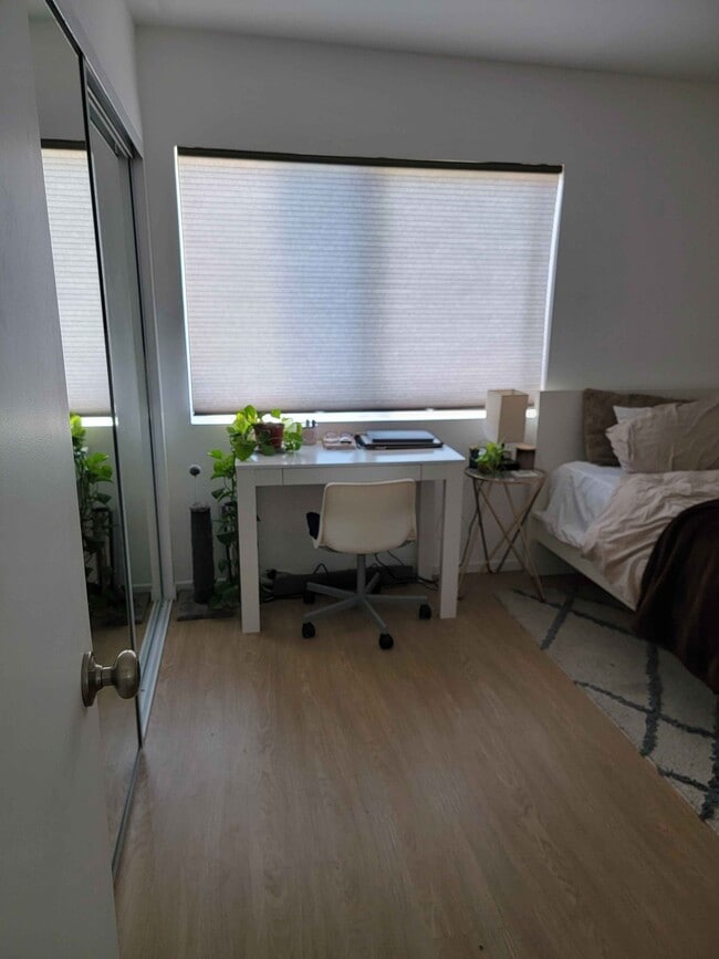 Foto del edificio - 12523 Culver Blvd