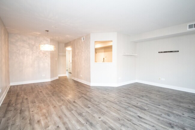 Building Photo - 4141 Williamsburg Ct