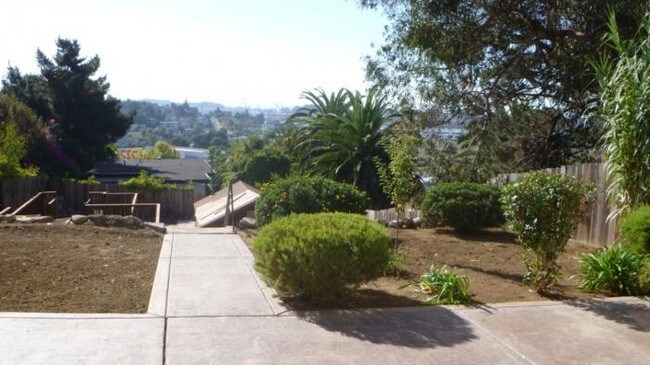 Building Photo - 1 bedroom in Vallejo CA 94590