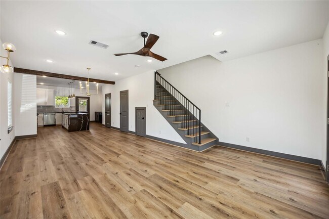 Foto del edificio - 5620 Shreveport Blvd