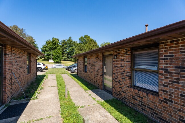 Foto del edificio - 4116 Benttree Dr