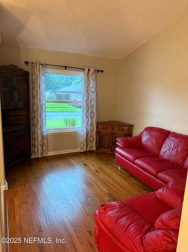 Foto del edificio - 1494 Blues Creek Dr