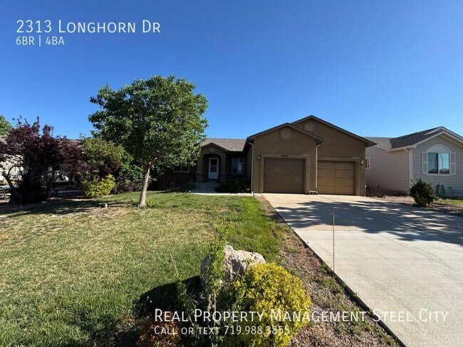 Foto del edificio - 2313 Longhorn Dr