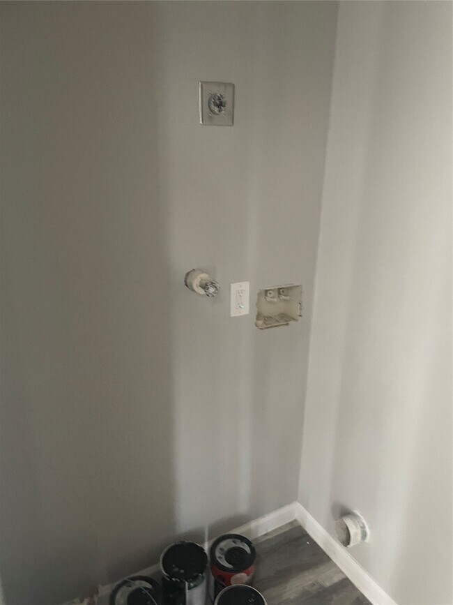 Foto del edificio - 9216 E Avenue P