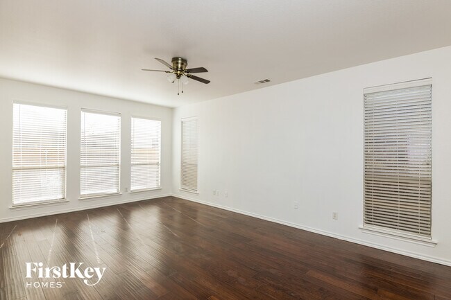 Foto del edificio - 1101 Sunderland Ln