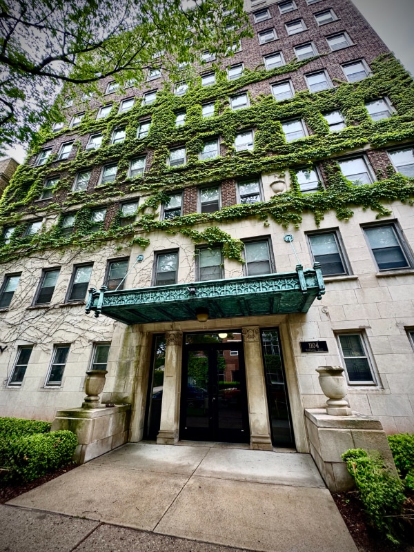 Building Photo - 1104 N Marshall St