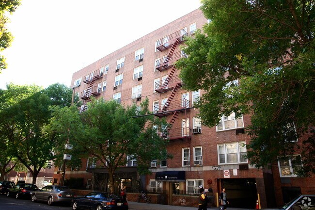 Building Photo - 14220 41st Ave