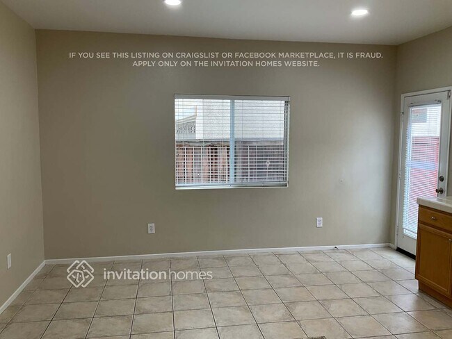 Building Photo - 26186 Lawrence Union Dr
