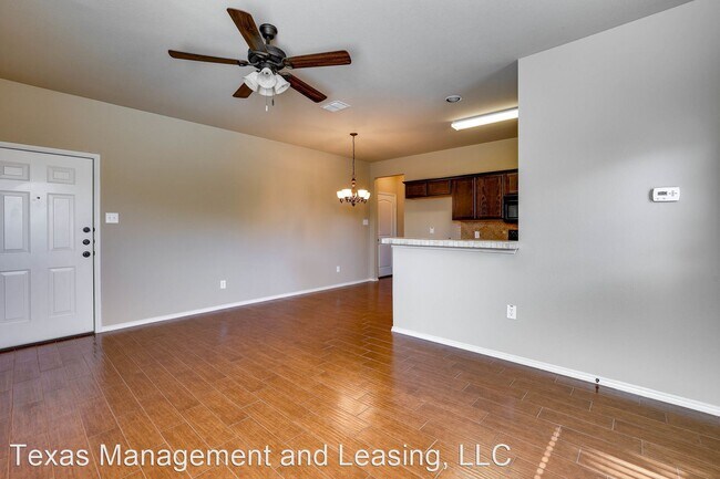Building Photo - 3 br, 2.5 bath House - 2504 Wood River