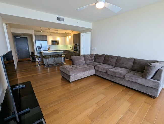 Foto del edificio - Fully Furnished Luxury Kakaako Living at S...