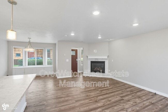 Building Photo - 8609 Augusta Cir