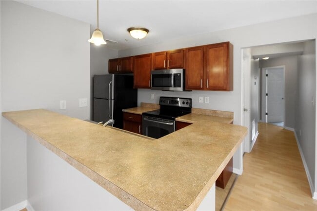 Building Photo - 300 Stonewall Creek Dr