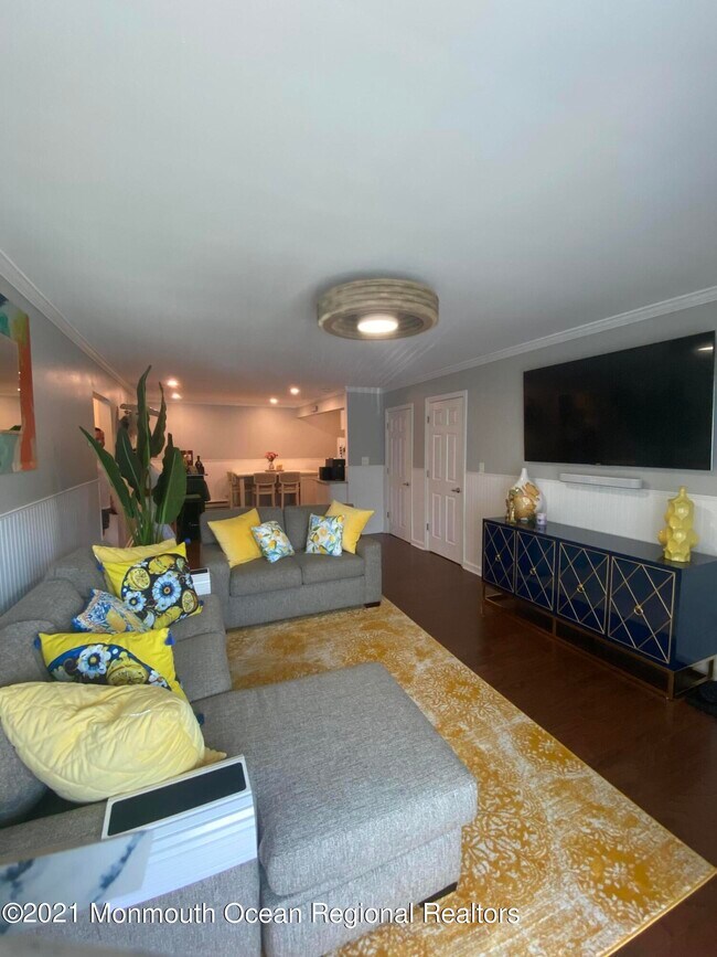 Foto del edificio - 1382 Ocean Ave