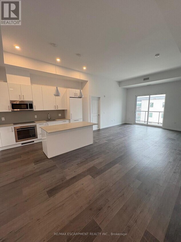 Photo principale - 7549-7549A Kalar Rd