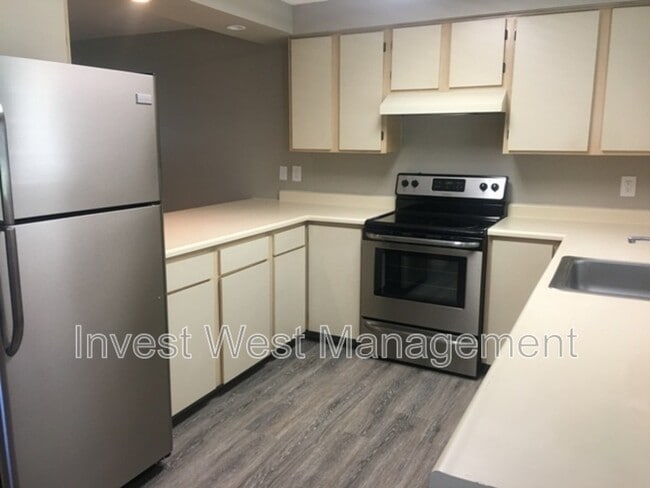 Foto del edificio - 13216 NE Salmon Creek Ave
