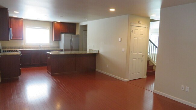 Foto del edificio - 1204 Burnside Pl