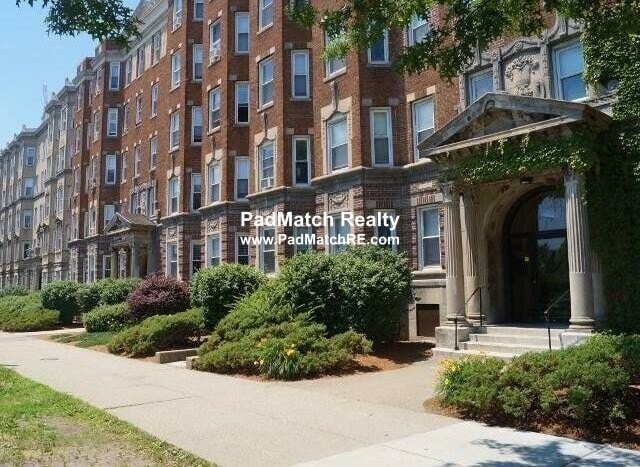 Property Exterior - 1171 Boylston St