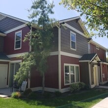 Building Photo - 1530 W Ann Taylor St
