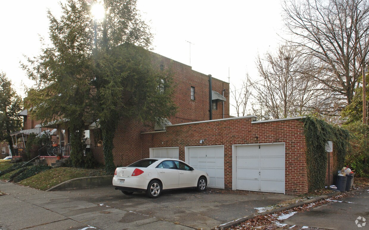 Building Photo - 1266 Huntington Ave