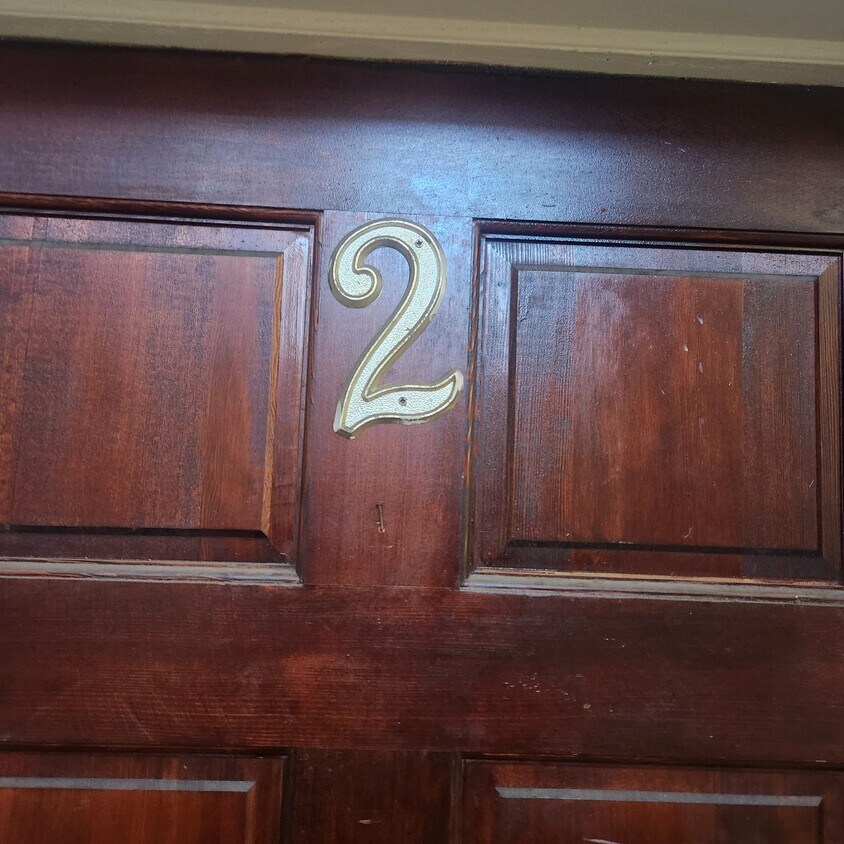 Foto principal - 468 Beaumont St