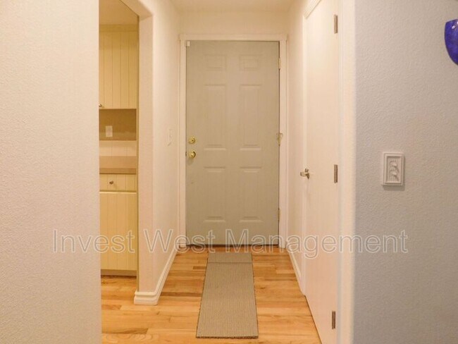 Foto del edificio - 12807 NE 11th Ct
