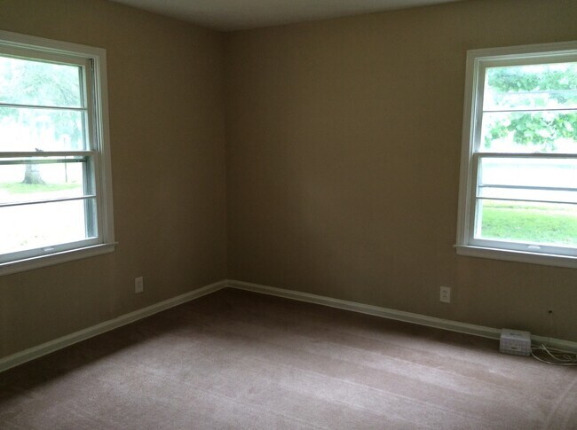 Foto del edificio - Warren Twp - East side 3 bedroom home