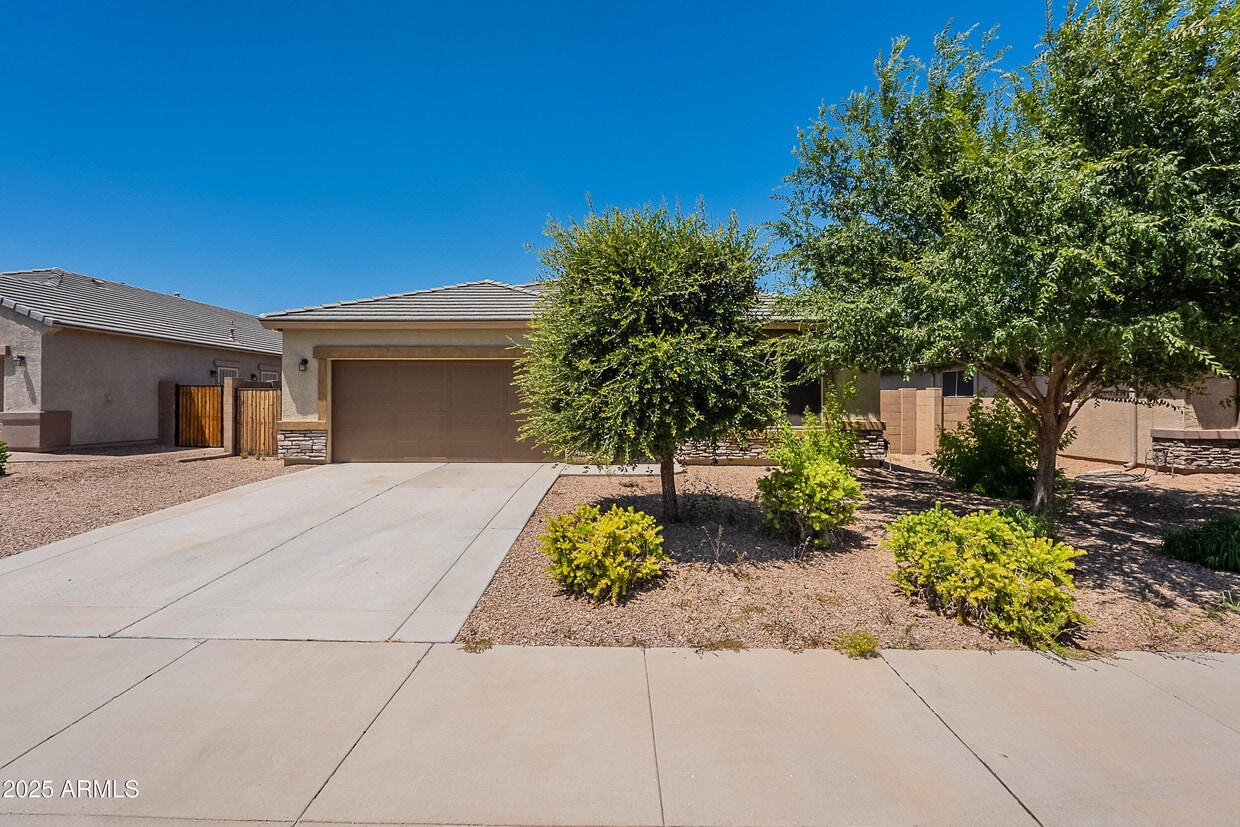 Primary Photo - 13606 W Desert Moon Way