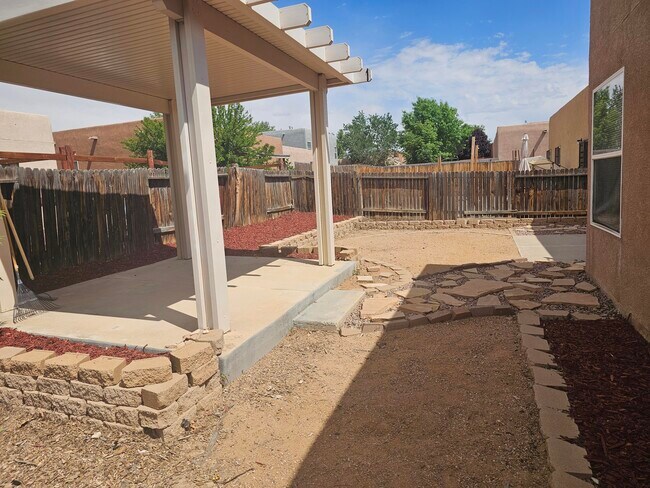 Building Photo - 719 Seaborn Dr SW