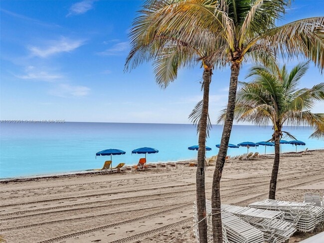 Building Photo - 2030 S Ocean Dr