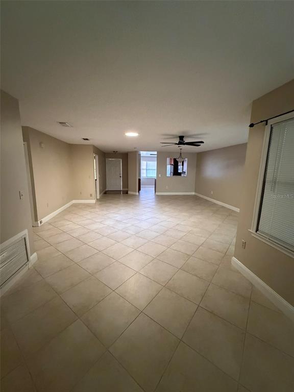 Foto del edificio - 1120 Monroe Ave