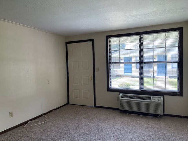 Foto del edificio - 1295 N Holland Pkwy