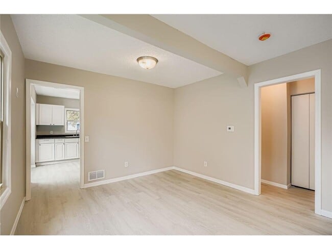 Building Photo - 4643 Emerson Ave N