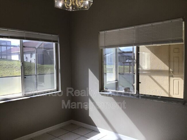 Building Photo - 509 Hillcrest Dr