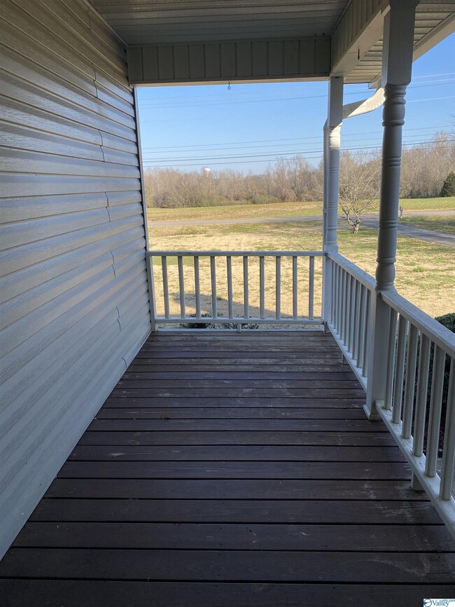 Building Photo - 28368 Capshaw Rd