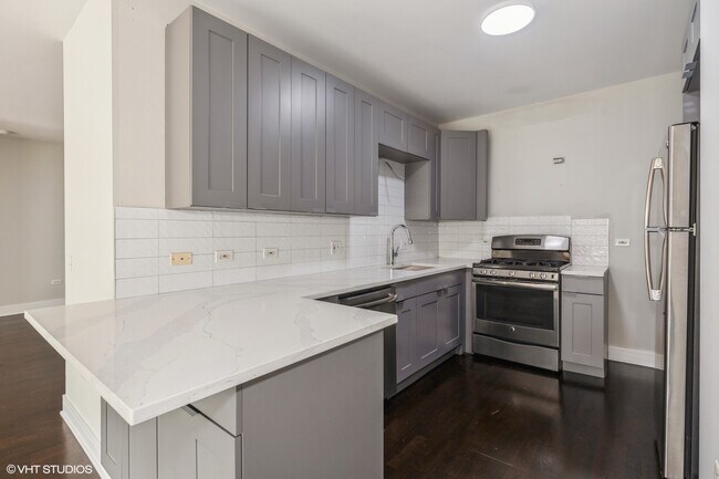 Building Photo - 600 N Dearborn St