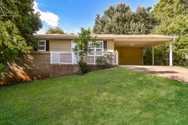 Foto del edificio - 8888 Northview Dr