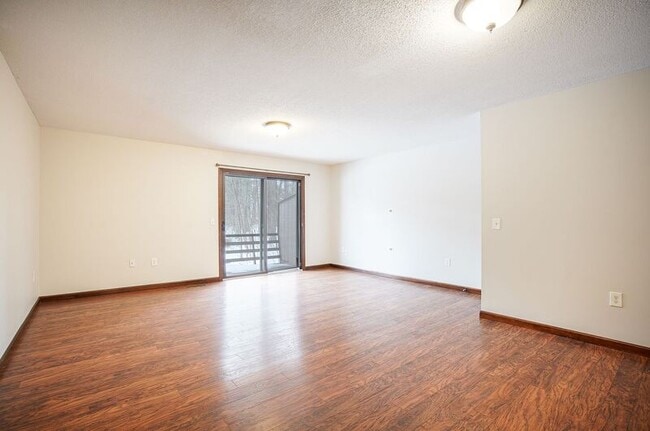 Foto del edificio - 155 Wynwood Dr