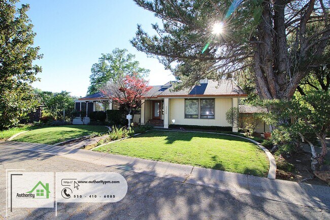 Foto del edificio - 3350 Mountain Oak Dr