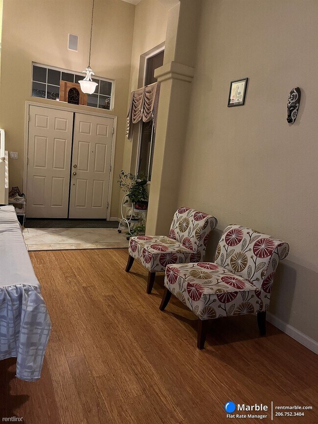 Foto del edificio - 4 br, 3 bath House - 616 Plum Creek Ct