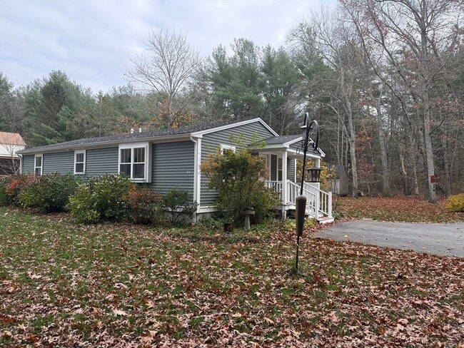 Foto del edificio - 44 Navaho Shores Rd