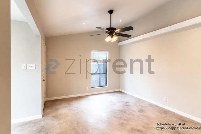 Foto del edificio - 2903 Parker Ln