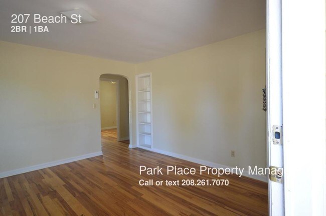 Foto del edificio - 207 S Beach St