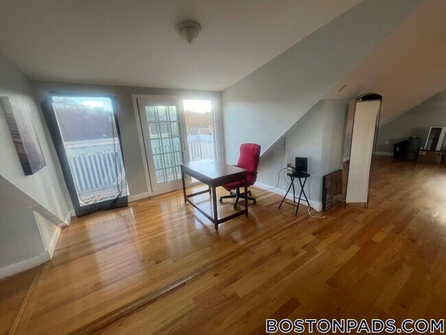 Building Photo - 20 Kenton Rd