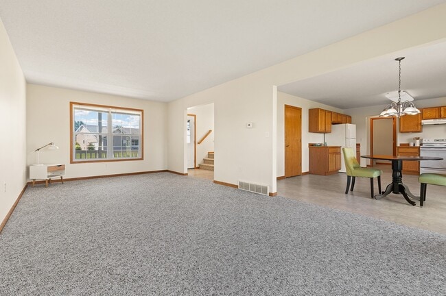 Building Photo - Freeland Rental Homes - Freeland/Bay City, MI