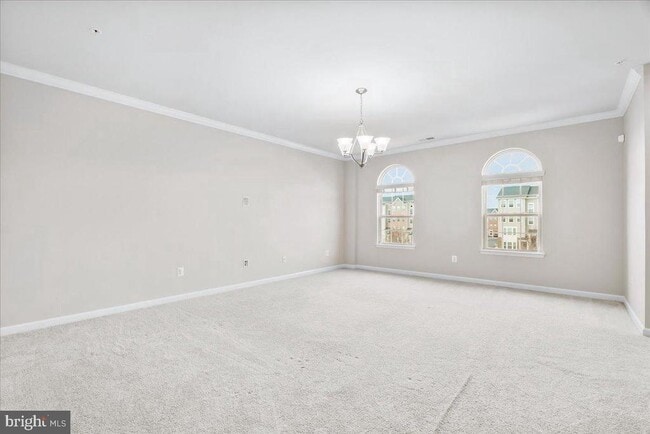 Foto del edificio - 6026 Forum Sq