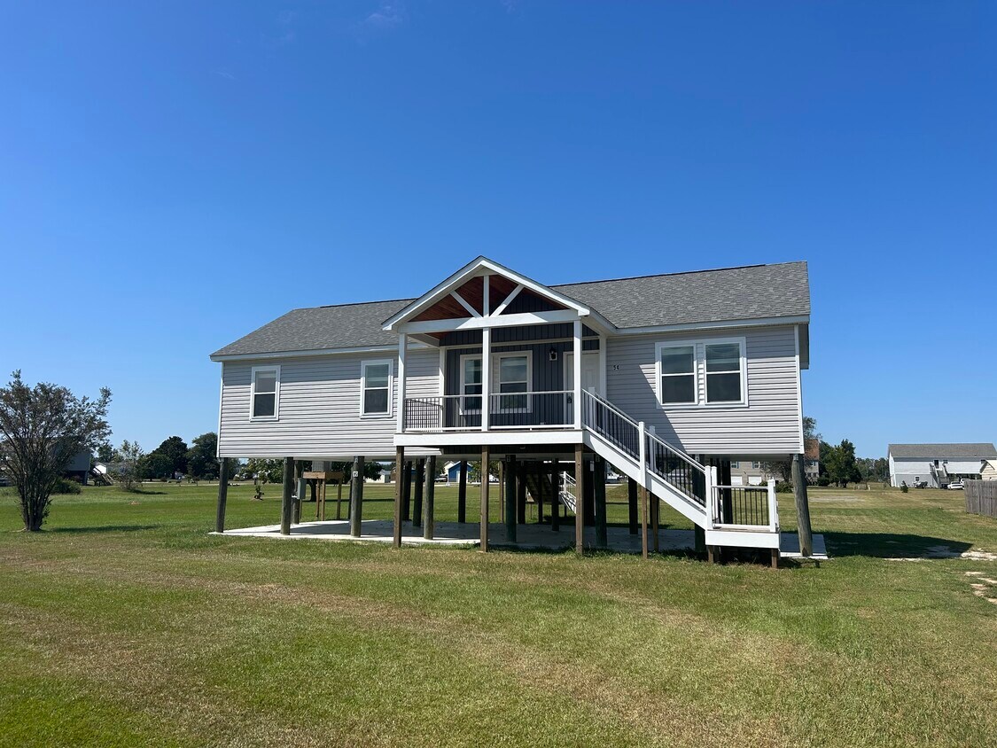 Foto principal - 54 Bay Lake Dr