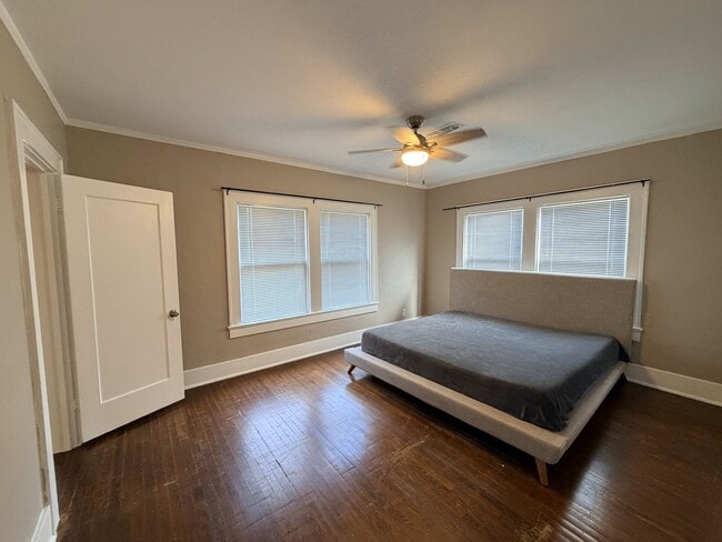 Building Photo - 4704 Chenevert St